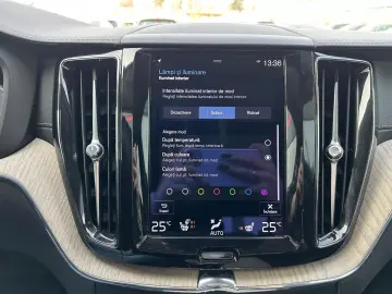 Volvo XC 60 Recharge T6 Twin Engine eAWD