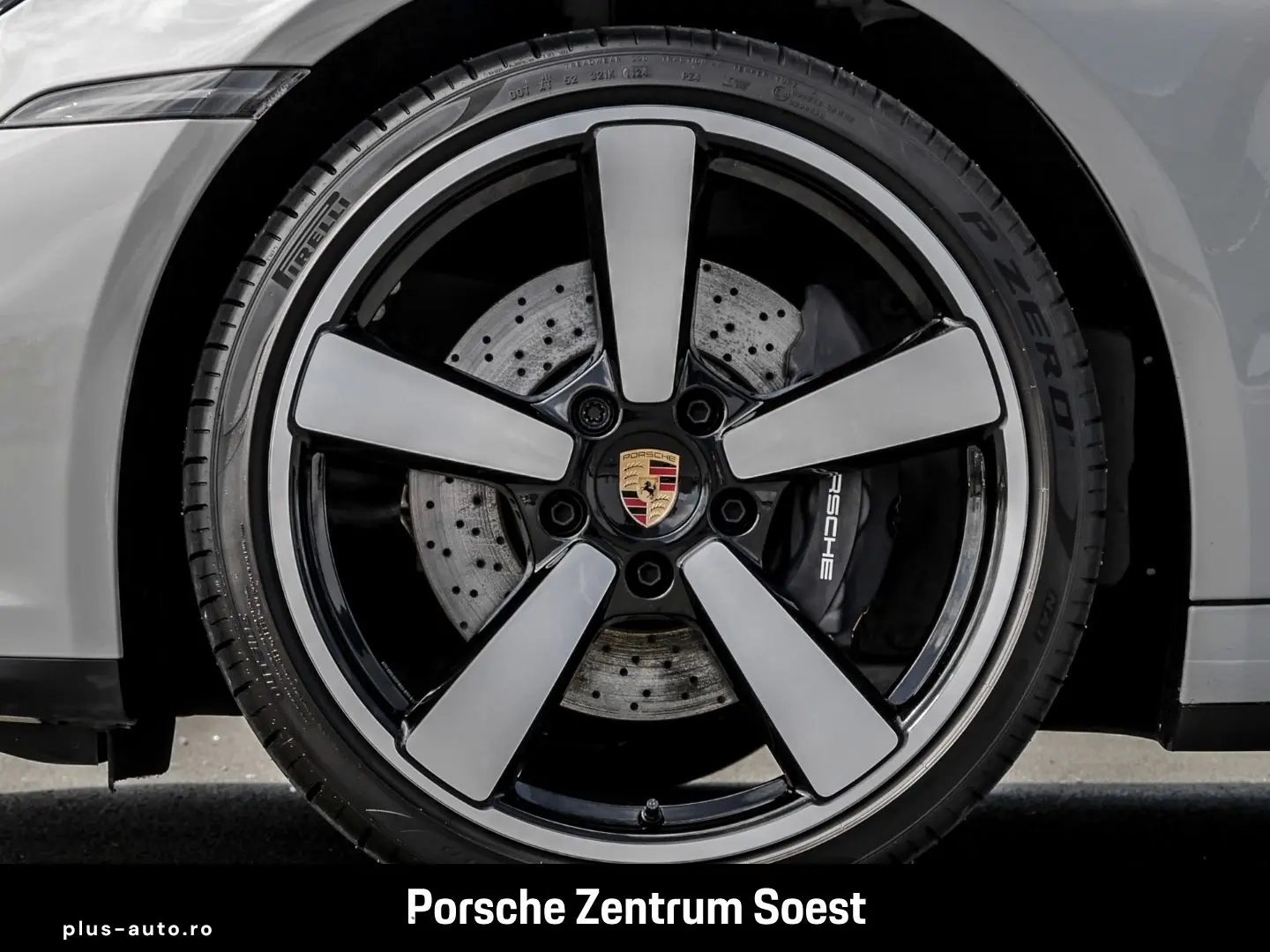 PORSCHE 992 .2 Carrera 21-Zoll Sport-Chrono BOSE