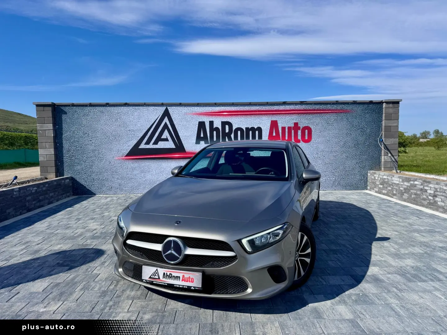 MERCEDES BENZ A180 LIM. AUT.