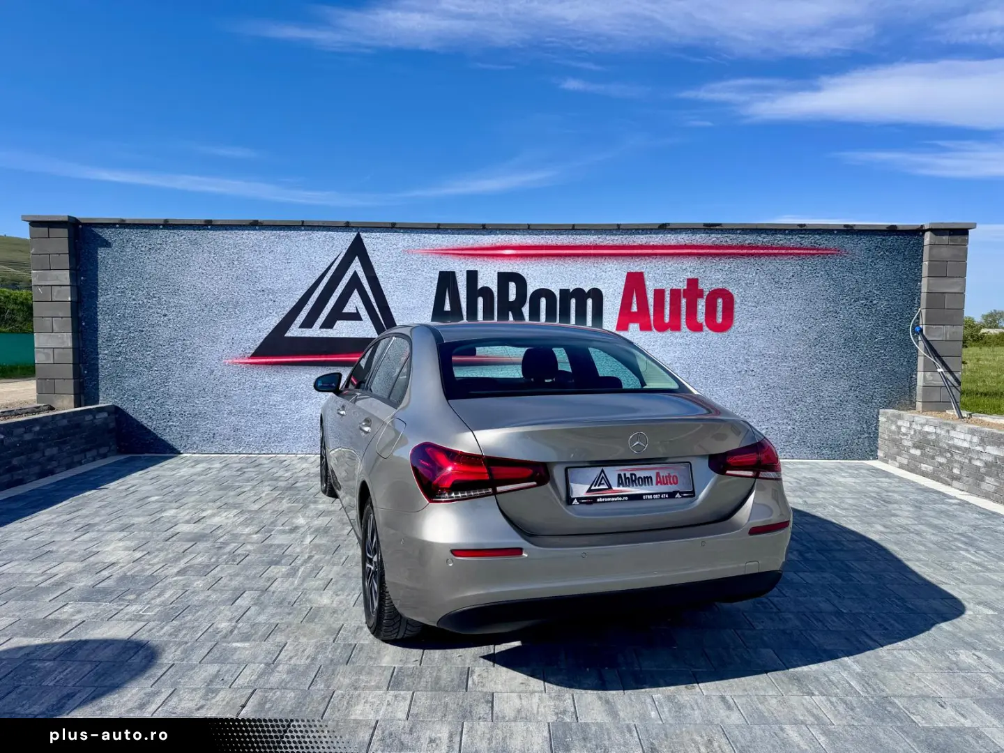 MERCEDES BENZ A180 LIM. AUT.