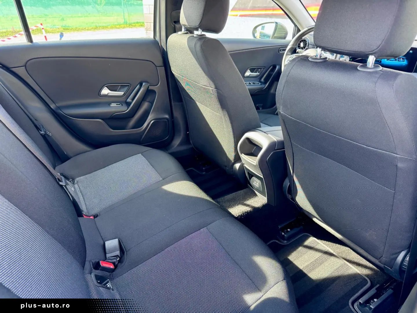 MERCEDES BENZ A180 LIM. AUT.