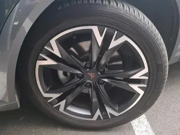 CUPRA Formentor 1.5 TSI DSG Kamera ACC KeyLess LED