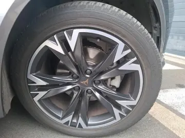 CUPRA Formentor 1.5 TSI DSG Kamera ACC KeyLess LED