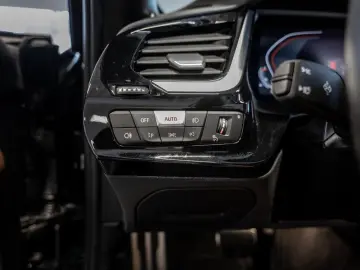 BMW Z4 Roadster sDrive 20i M-Sport HUD LED ACC NAVI