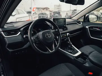 Toyota RAV4 2.5 Hybrid Dynamic HSD E-CVT