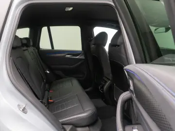 BMW X3 xD20d M Sport DAB HiFi AHK Komfort 20Zoll