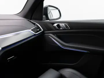 BMW X5 xD30d M Sport 360 Laser HUD DAB HiFi 22Zoll