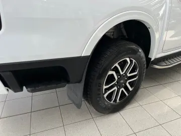 FORD Ranger Limited 2.0 Ecoblue 4x4 DoKa LED PDC