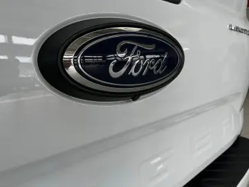 FORD Ranger Limited 2.0 Ecoblue 4x4 DoKa LED PDC