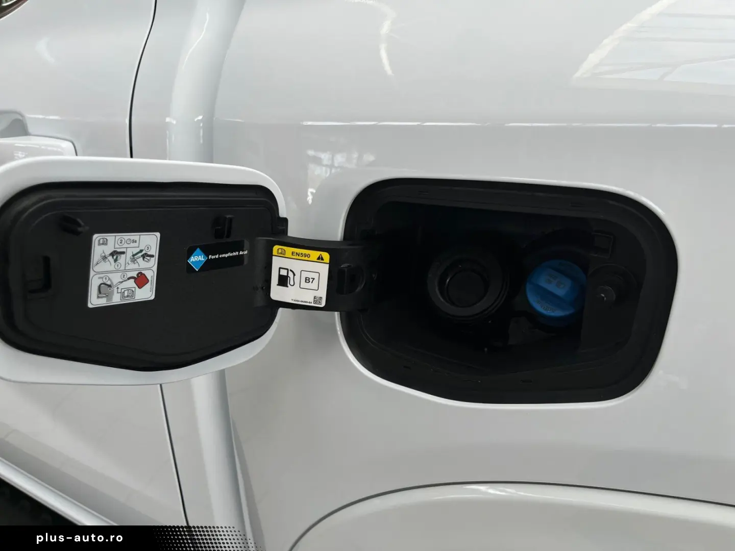 FORD Ranger Limited 2.0 Ecoblue 4x4 DoKa LED PDC