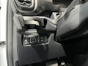 FORD Ranger Limited 2.0 Ecoblue 4x4 DoKa LED PDC