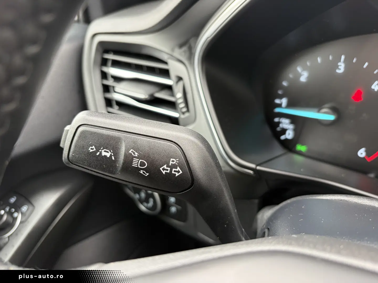 FORD FOCUS 1.5 TDCI 120 CP TITANIUM