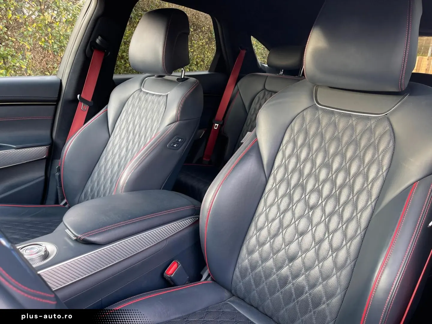 GENESIS GV70 Diesel 2.2 8AT AWD Sport 1. Hand