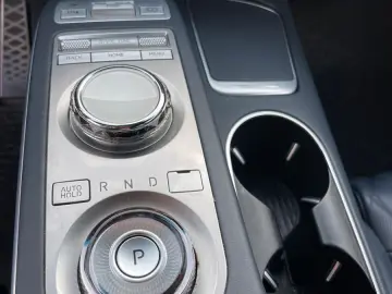 GENESIS GV70 Diesel 2.2 8AT AWD Sport 1. Hand