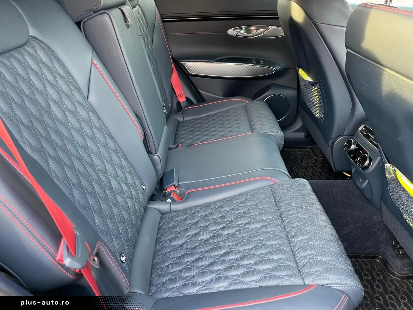 GENESIS GV70 Diesel 2.2 8AT AWD Sport 1. Hand