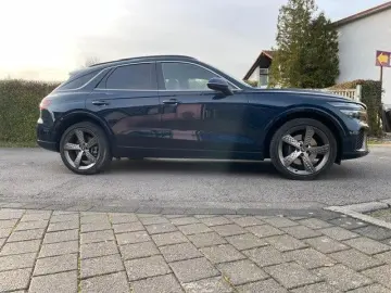 GENESIS GV70 Diesel 2.2 8AT AWD Sport 1. Hand