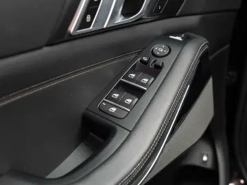 BMW X5 x-drive 45e   Plug-in Hibrid