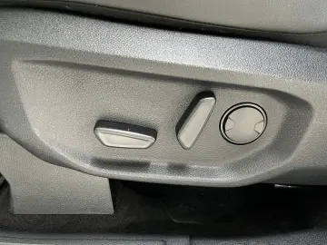 FORD Ranger Limited 2.0 Ecoblue 4x4 DoKa Winter Paket