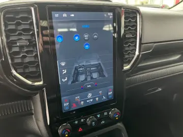 FORD Ranger Limited 2.0 Ecoblue 4x4 DoKa Winter Paket