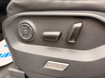 VW Touareg 3.0 TDI 4Motion Luft Matrix Leder AHK