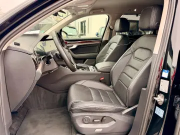 VW Touareg 3.0 TDI 4Motion Luft Matrix Leder AHK