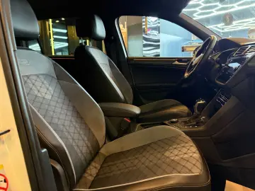 VW Tiguan Allspace R-Line 4Motion  7-SITZ HEAD-UP