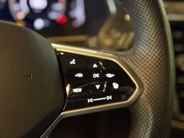 VW Tiguan Allspace R-Line 4Motion  7-SITZ HEAD-UP