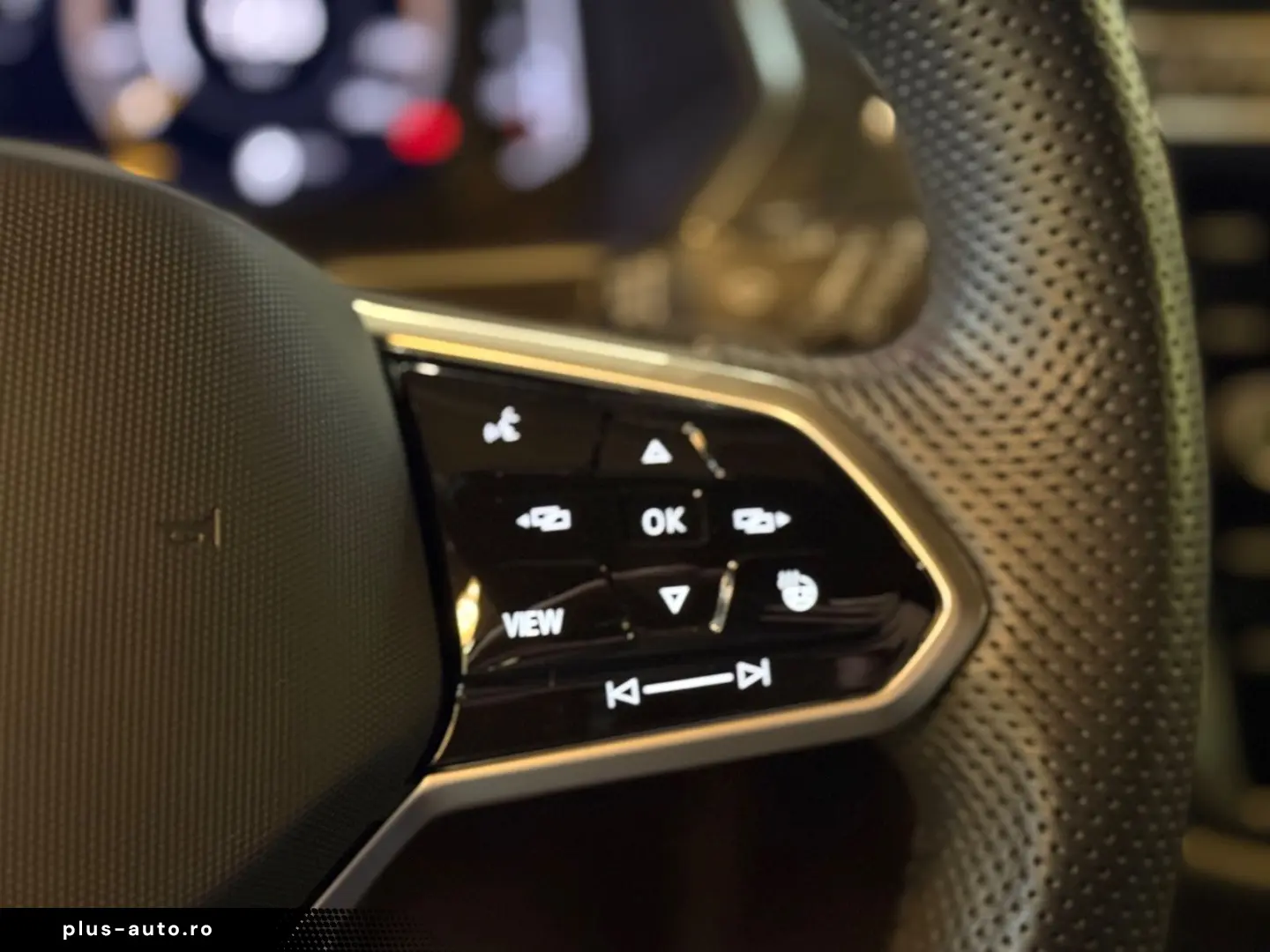 VW Tiguan Allspace R-Line 4Motion  7-SITZ HEAD-UP