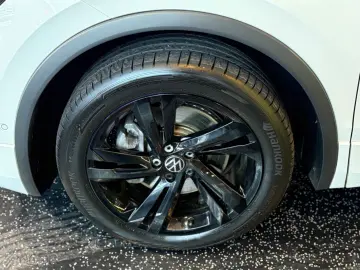 VW Tiguan Allspace R-Line 4Motion  7-SITZ HEAD-UP