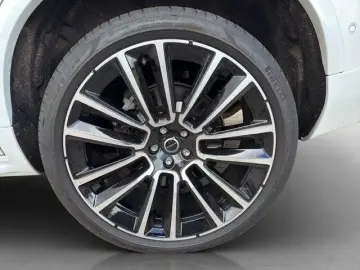 VOLVO XC90 T8 UltraDark B&W Massage Ventil 360 AirSusp TowH