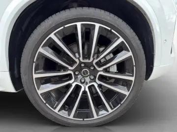 VOLVO XC90 T8 UltraDark B&W Massage Ventil 360 AirSusp TowH