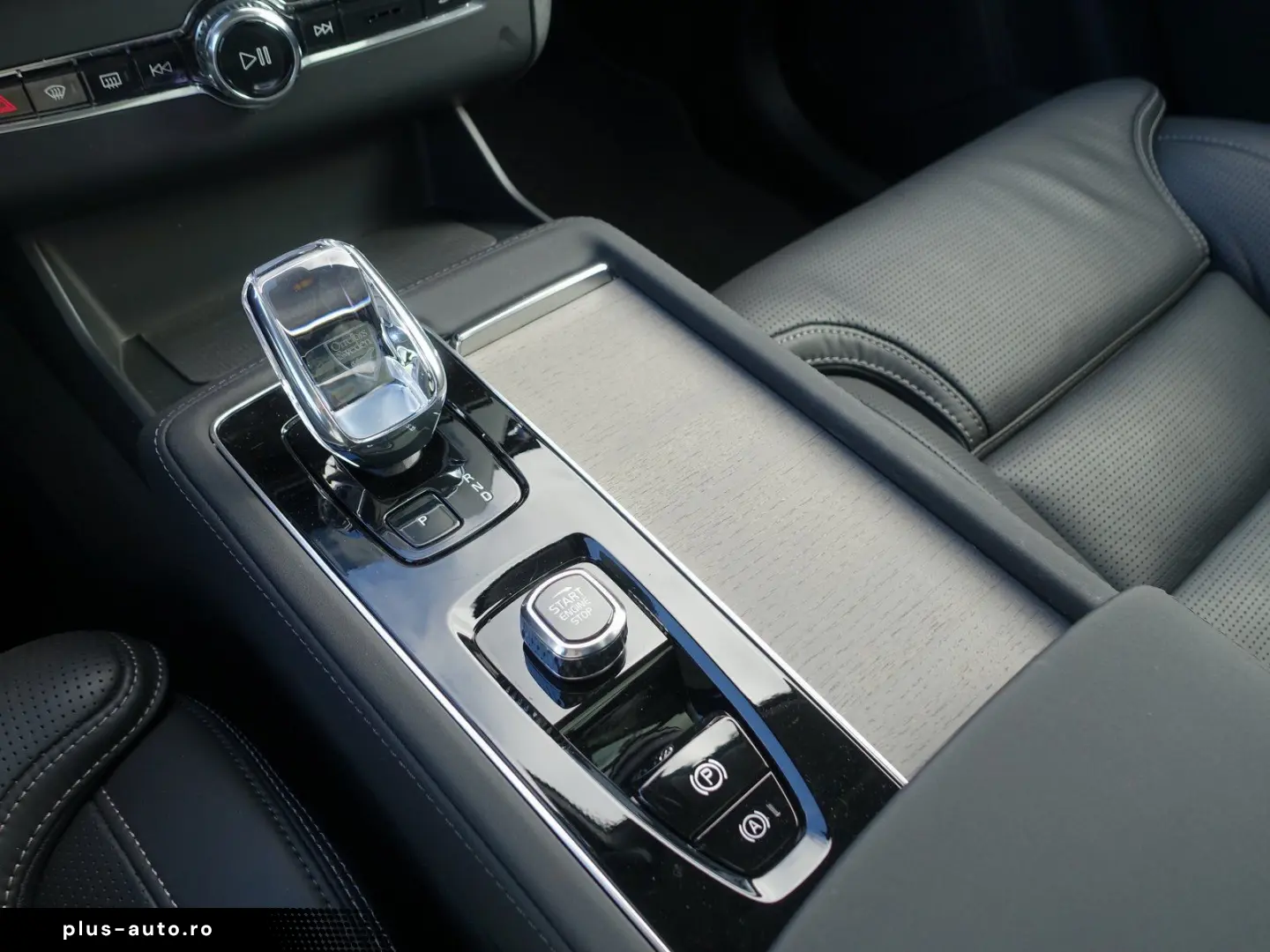 VOLVO XC90 Ultra T8 AWD 360  B&W Massage Ventil AirSusp