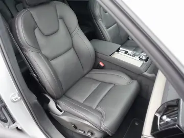 VOLVO XC90 Ultra T8 AWD B&W FourC Pano Head-UP 360