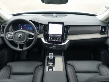 VOLVO XC90 Ultra T8 AWD B&W FourC Pano Head-UP 360