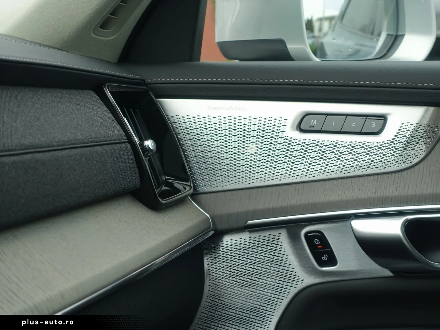 VOLVO XC90 Ultra T8 AWD B&W FourC Pano Head-UP 360