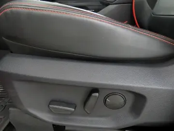 FORD Ranger 3.0 Aut Raptor e-4WD AHK ParkAss Matrix