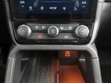 FORD Ranger 3.0 Aut Raptor e-4WD AHK ParkAss Matrix