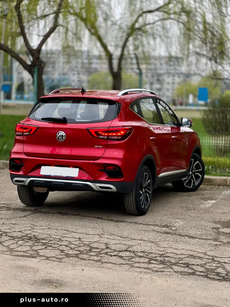 MG ZS