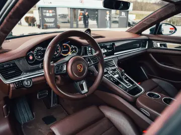 Porsche Panamera Turbo S E-Hybrid Sport Turismo