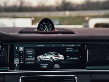 Porsche Panamera Turbo S E-Hybrid Sport Turismo