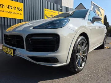 PORSCHE CAYENNE E-HYBRID PANO LUFT SPORT CHRONO BT