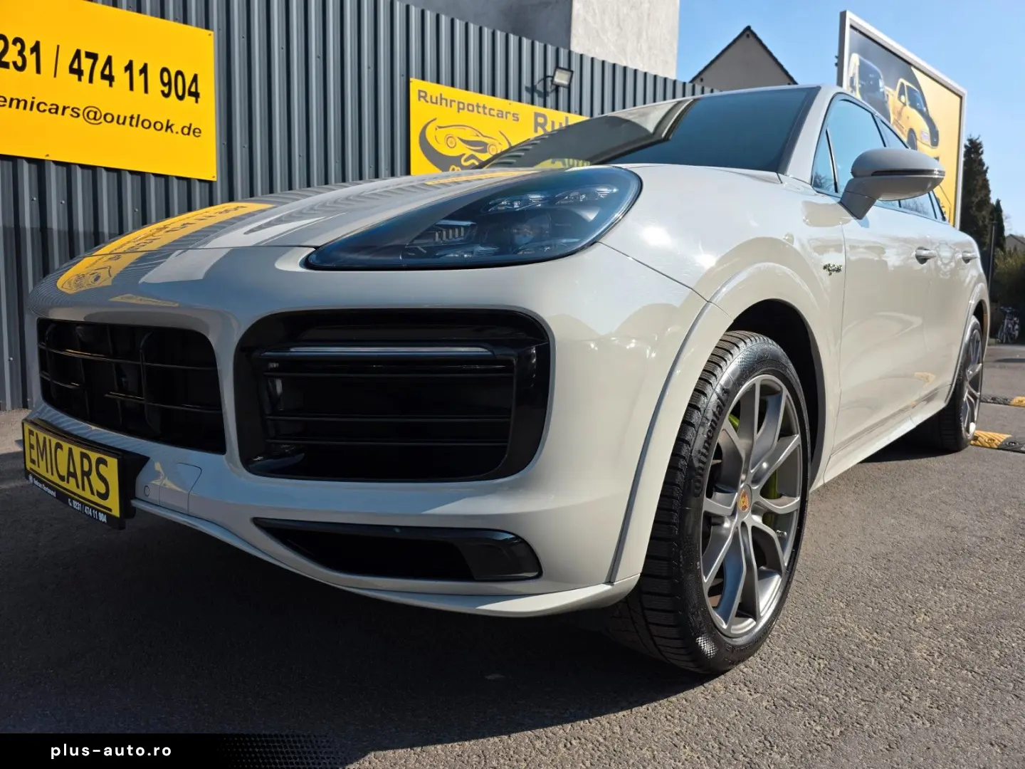 PORSCHE CAYENNE E-HYBRID PANO LUFT SPORT CHRONO BT