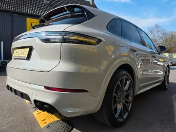 PORSCHE CAYENNE E-HYBRID PANO LUFT SPORT CHRONO BT