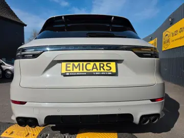 PORSCHE CAYENNE E-HYBRID PANO LUFT SPORT CHRONO BT