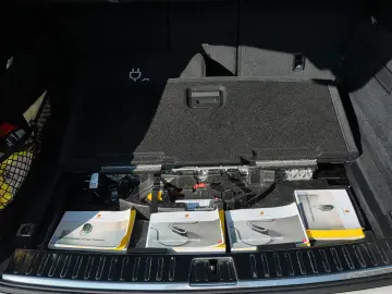 PORSCHE CAYENNE E-HYBRID PANO LUFT SPORT CHRONO BT