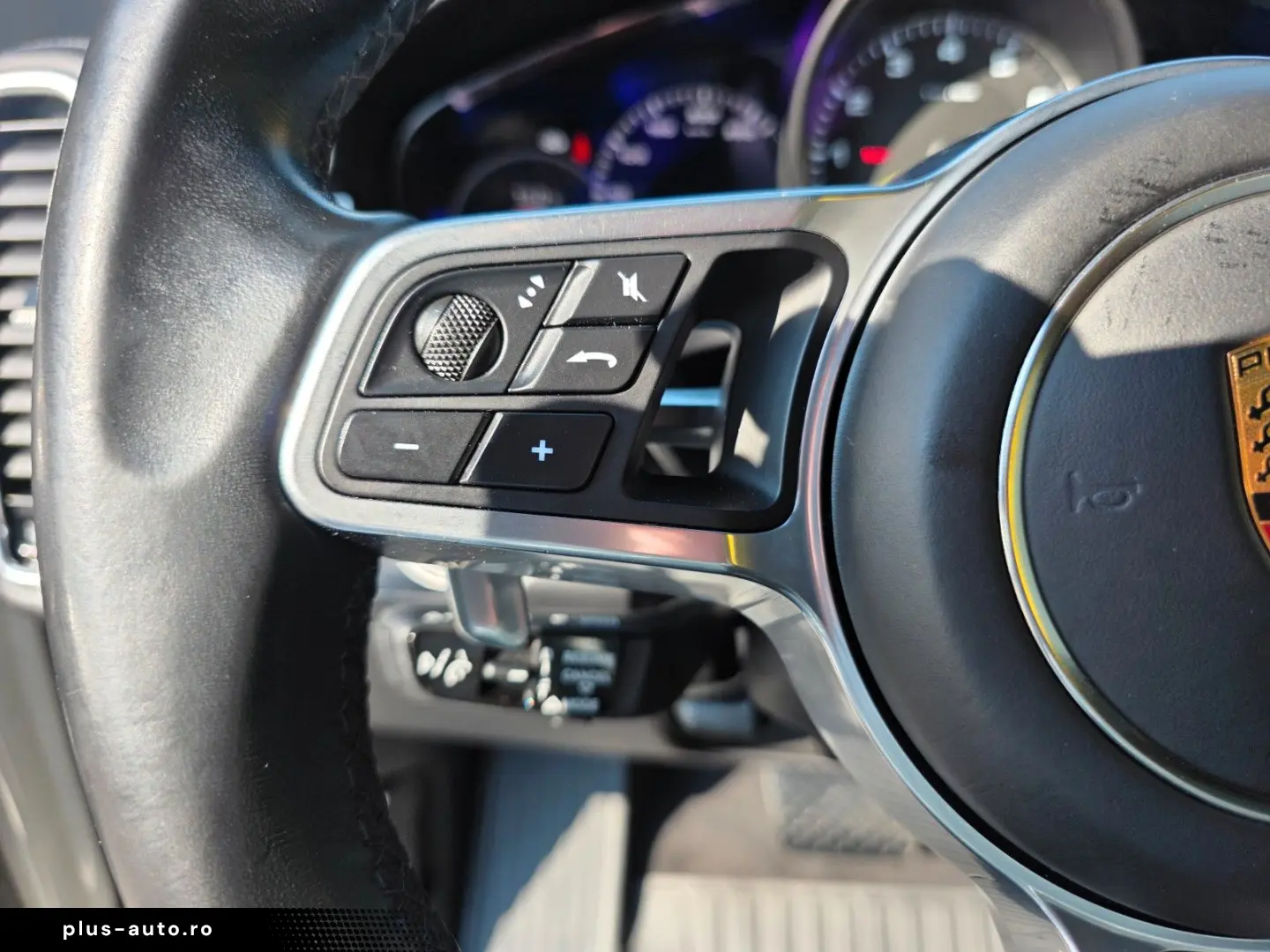 PORSCHE CAYENNE E-HYBRID PANO LUFT SPORT CHRONO BT