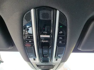 PORSCHE CAYENNE E-HYBRID PANO LUFT SPORT CHRONO BT