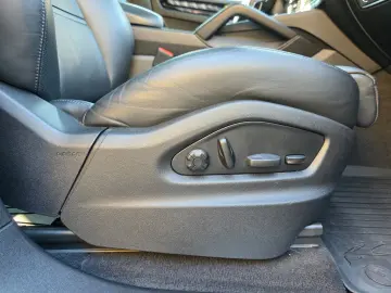 PORSCHE CAYENNE E-HYBRID PANO LUFT SPORT CHRONO BT