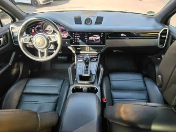 PORSCHE CAYENNE E-HYBRID PANO LUFT SPORT CHRONO BT