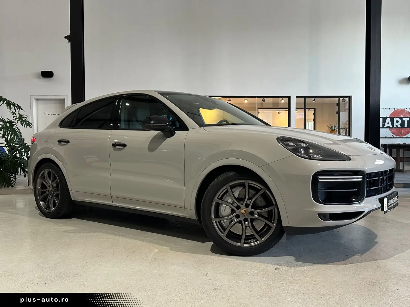 PORSCHE Cayenne Coupe Turbo  Soft-Close PDCC Pano 21